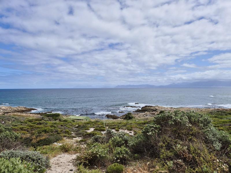 4 Bedroom Property for Sale in Perlemoenbaai Western Cape